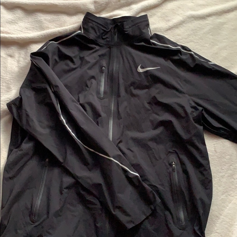 Black Nike Windbreaker